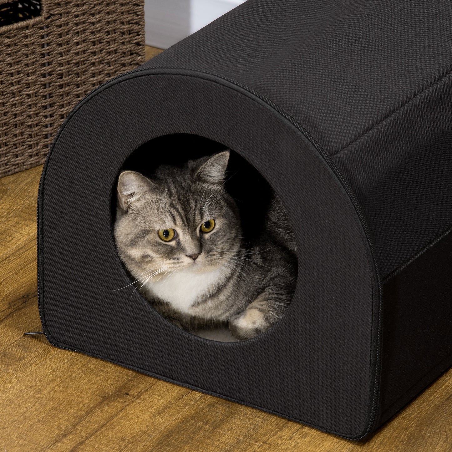 Heated Double-Wide Outdoor Cat House – Water-Resistant Winter Shelter for Multiple Cats (Black)
